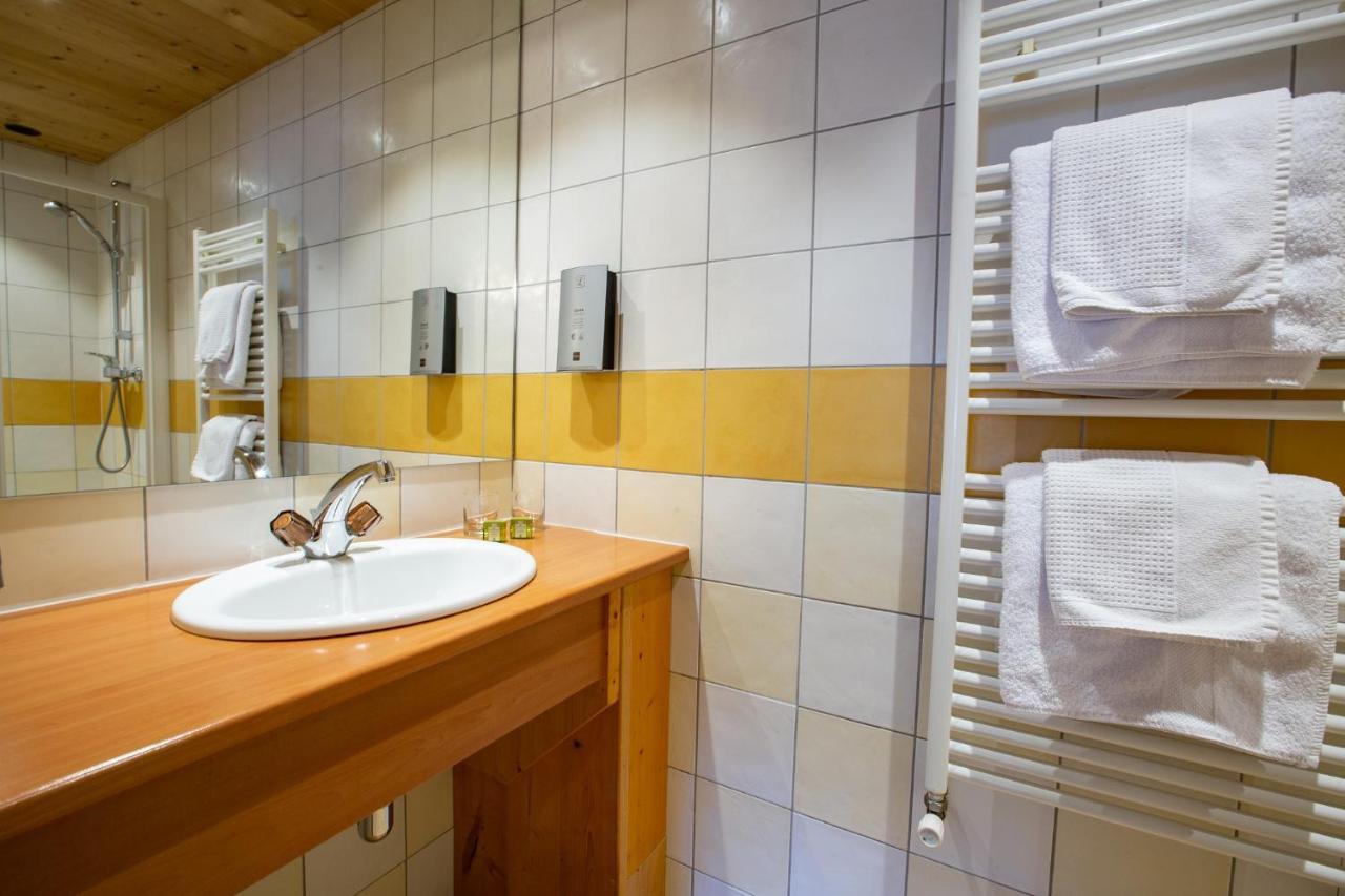 Hotel Les Bruyeres Morzine Exteriör bild