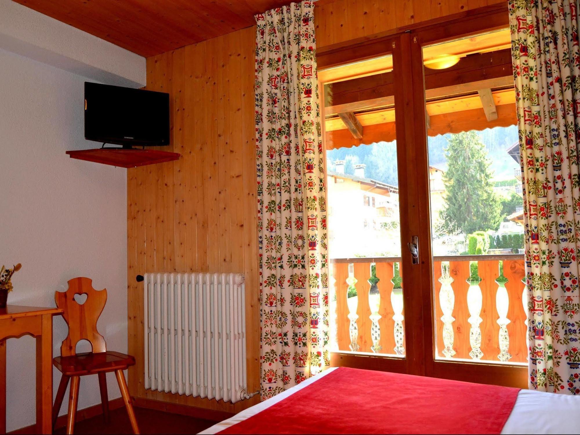 Hotel Les Bruyeres Morzine Exteriör bild
