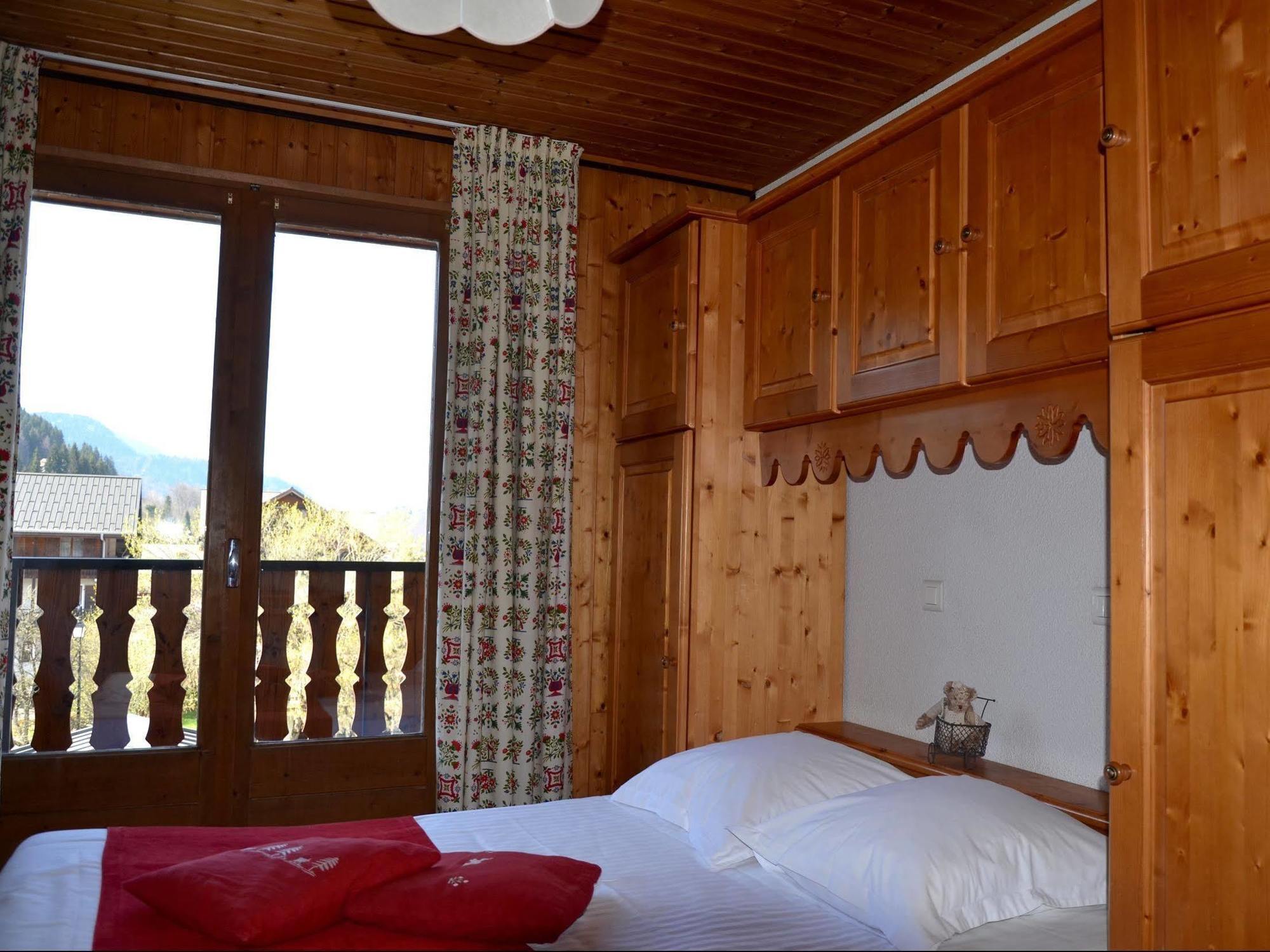 Hotel Les Bruyeres Morzine Exteriör bild