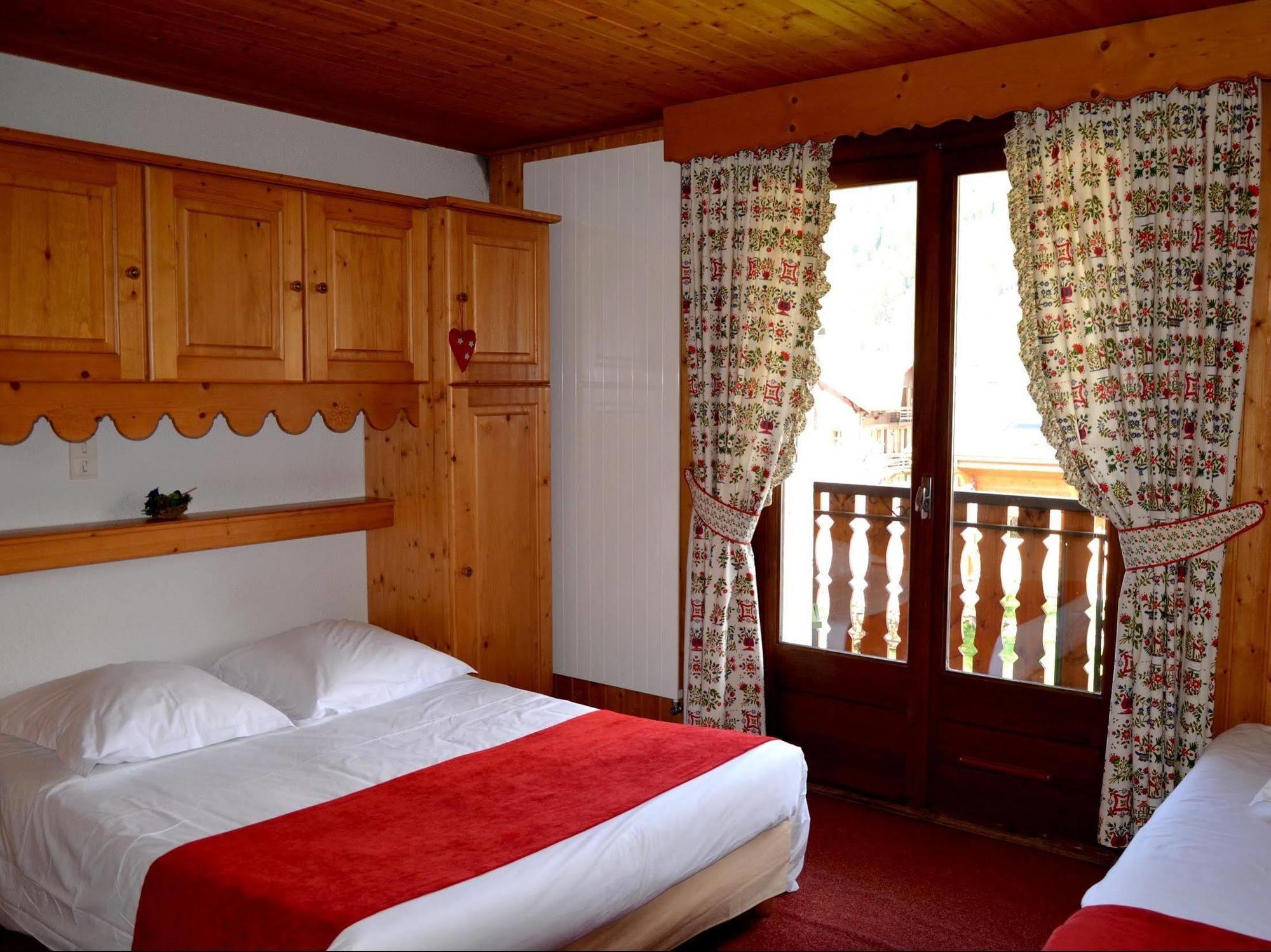 Hotel Les Bruyeres Morzine Exteriör bild