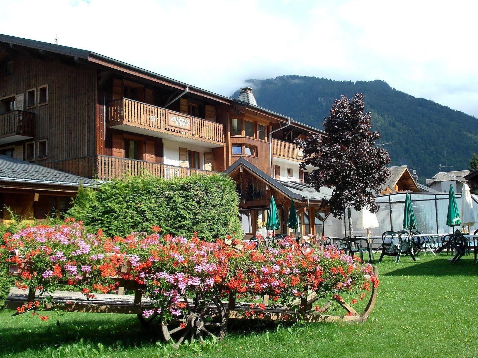 Hotel Les Bruyeres Morzine Exteriör bild